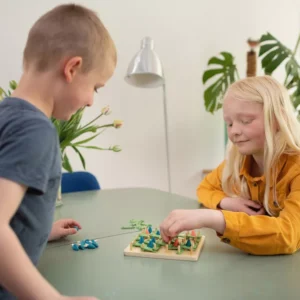 Logikai fejlesztő játék gyerekeknek